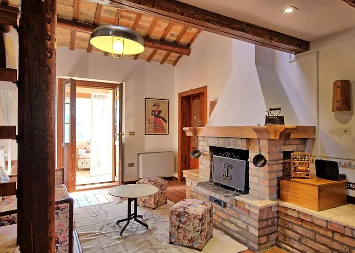 Villa Vittoria By Posarellivillas